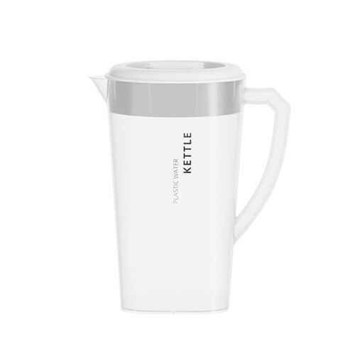 Clear Plastic Pitcher with Lid 2 qt