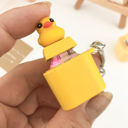 Multipurpose Magnetic Duck Keychain Clicking-Rotating model 1