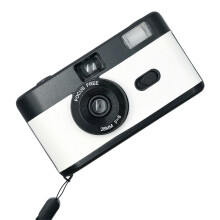 Retro 35mm Half Frame Film Camera with Built-in Flash