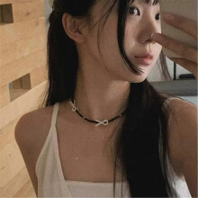 Gothic-Punk-Choker-Halskette für Damen: Leichte und elegante Halskette mit Schmetterlingsanhänger für jeden Tag