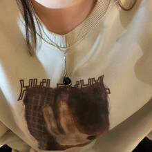 Zwarte touwketting, comfortabel om te dragen, geschikt voor zowel casual als formele gelegenheden, met een legeringsstructuur voor tren