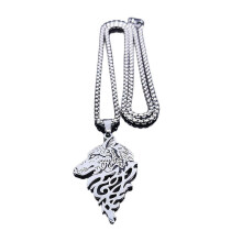 Vintage wolfskop bedelketting van roestvrij staal voor mannen en vrouwen, handgemaakte sieraden met Noordse mythologie, zilverkleurig.