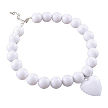 Klassieke hartvormige hangerketting, perfect voor dagelijks gebruik en speciale gelegenheden zoals dates of feestjes. Wit.