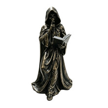 Dark Fantasy plankfiguur van hars met capuchon, boekdetail en-15