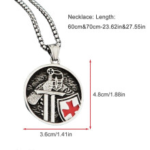 Heren punk ketting met vintage amulet hanger, verstelbare ketting, roestvrijstalen textuur, geschikt voor dagelijks gebruik.