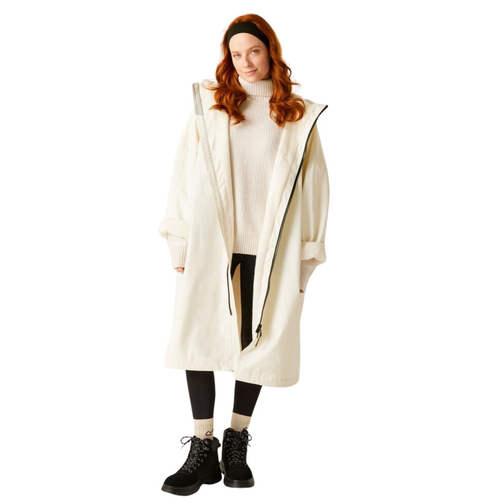 Regatta (Xs/S, Gardenia White) Adults Outdoor Waterproof Changing Robe Pro