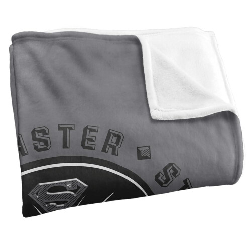 Superman (127cm x 91cm, Multicoloured) Superman Unbreakable Dad Blanket 2