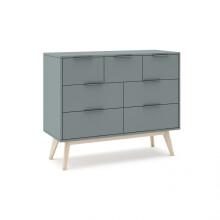 Cómoda de 5 cajones versátil y funcional en verde salvia y oak soft 120x83 cm Numa
