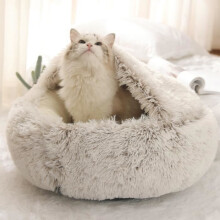 RNGCPTO Semi-enclosed 50cm cat and small dog basket – soft grey faux fur bed