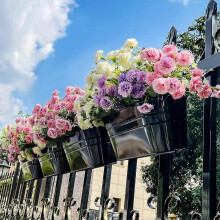 4pcs Hanging Flower Pots, Metal Iron Wall Planter Indoor/Outdoor for Railing Fence Balcony Garden Home Decoration with Detachable Hooks, 4x Black