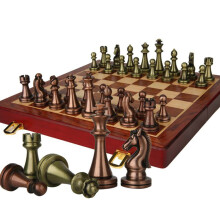 Folding Wood Chess Set Delicate Handcrafting Chess Game Board Set Chess Board Bronze style