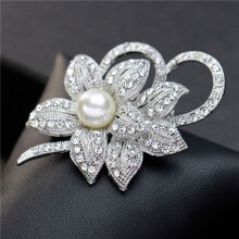 3X Classy Flower Brooch Pin with Shiny Created Crystal and Created Pearl for Christmas Wedding or Prom