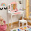 Conjunto de penteadeira infantil com banqueta, espelho triplo e gaveta. 2