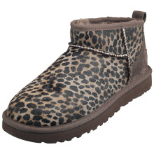 (4) UGG Classic Ultra Mini Caspian Womens Classic Boots in Leopard