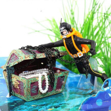Aquarium Ornament Undersea Treasure Diver Fish Tank Ornament (Black Frogman)