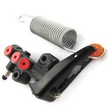 Brake System Load Sensing Valve for Pajero Montero V31 V33 V36 MB668326 MB668328
