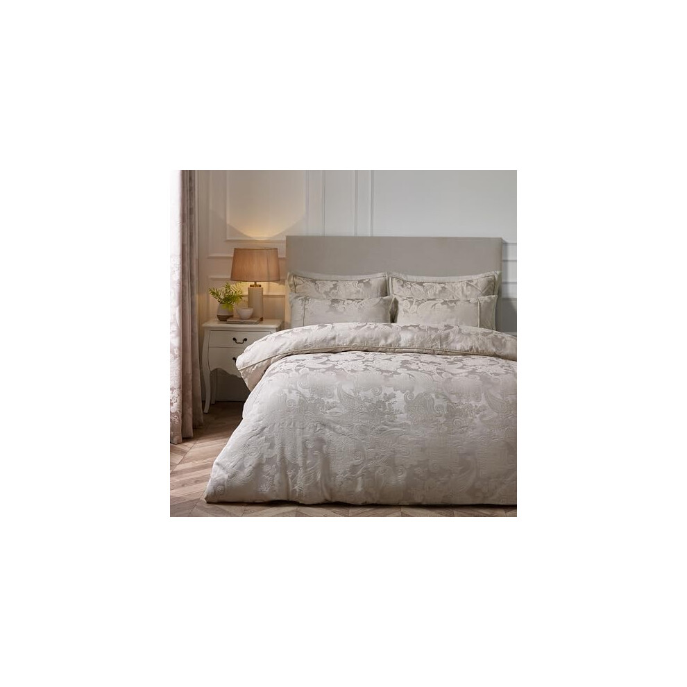 B&Q - Opulent Jacquard Duvet Cover Set With Pillowcase Champagne Gold - Image 6
