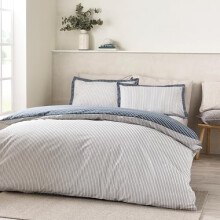 Catherine Lansfield Oxford Pinstripe Reversible Single Duvet Cover Set with Pillowcase Navy Blue