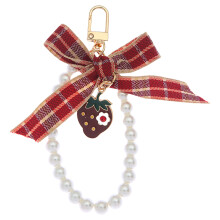 Strawberry Key Chain Car Key Rings Imitation Pearls Keychains for Bag Door buckle