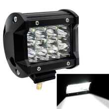 4 tuuman kolmirivinen LED-työvalo maastoajoon, IP67-vesitiivis, 9 W, 6000 K, 5500 lm, 10-48 V, valkoinen valo, ajoneuvoihin ja työvalaistukseen