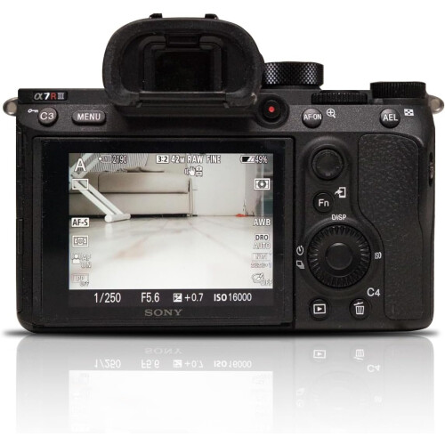 Refurbished Sony Sony Alpha A7R III 42.4MP Fullformat Systemkamerahus 1