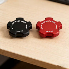 (1+2) Magnetischer umschaltbarer Ratschenknopf. Magnetischer umschaltbarer Ein-Finger-Ratschenknopf