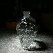 350 ml handgefertigter Totenkopf-Dekanter, geeignet für Whisky und Spirituosen – Gothic-Thema für Hausbars, Weihnachtsgeschenke,