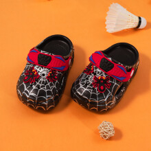 (black, 30-31) Coole Spinnennetz-Cartoon-Clogs für Kinder, weich gepolsterte, rutschfeste Sohle, vielseitige, schnell trocknende, atmungsaktive