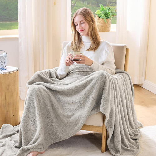 Couverture Sherpa Douce et Chaude 150x200 cm Gris 1