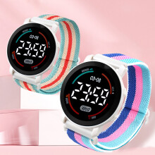 SUSUchens Kinder LED Digitale Horloge Ronde Wijzerplaat Waterdicht Sport Polshorloge voor Jongens en Meisjes Modieus Elektronisch Horloge Stijl1