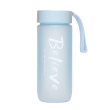YOBOLK Sonderangebot: Wasserflaschen, Becher, Plastikbecher, mattiert, großes Fassungsvermögen, 600 ml, ideal für unterwegs.