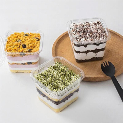 50Pcs 400mlClear Plastic Dessert Cups with Lids Reusable Square Cupcake Containers Single Serve Sealed Mousse Cake Boxes 2