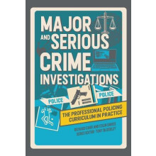 Major and Serious Crime Investigations by Richard Carr Hardcover Book
