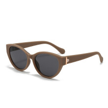 (Black Gray)Modern Cat Eye Sunglasses For Women Uv400 Stylish Sun Shield Driving Beach Days