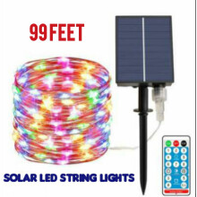 Cordão de luzes LED de 30 metros com controle remoto.