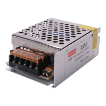AC-DC5V6A szabályozott kapcsolóüzemű tápegység-átalakító LED kijelzőhöz
