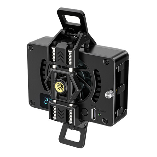Smartphone Semiconductor Cooling Fan with 30dB Low Noise Type C Charging Port Section B