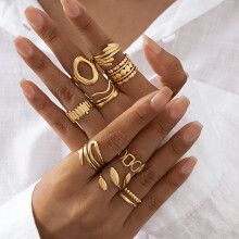 (Golden) 9 stilvolle Edelstahlringe |Minimalistische hohle geometrische Formen und stapelbar