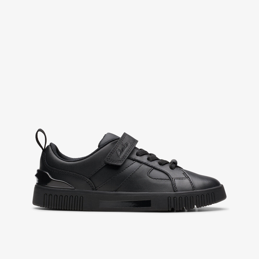 Clarks Unisex Black Oslo Sky Older Leather | : 2.5-Standard Fit - Image 2