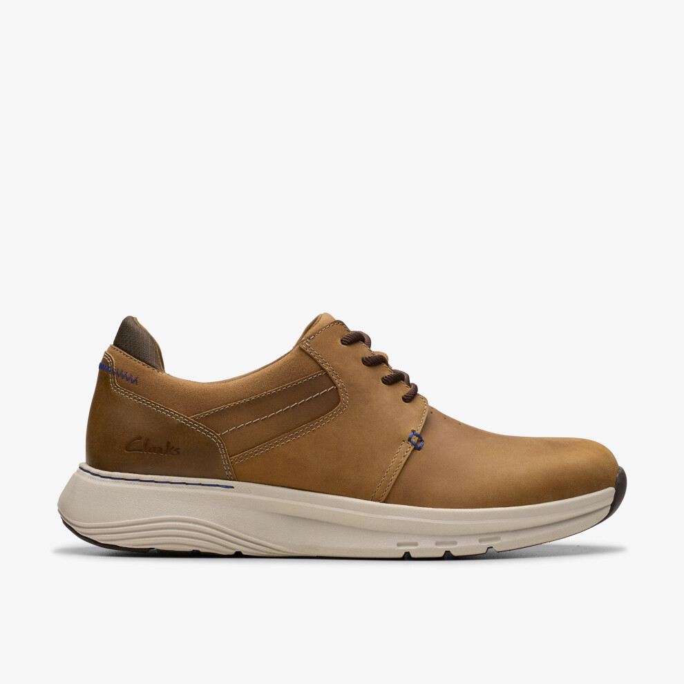 Clarks (Standard, 9.5 (Adults')) Motion Trek Pt Dark Tan Lea
