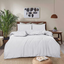REHAN & CO White Double Duvet Cover Sets - Soft Brushed Microfiber Bedding - Plain Quilt Cover With Pillow Cases.