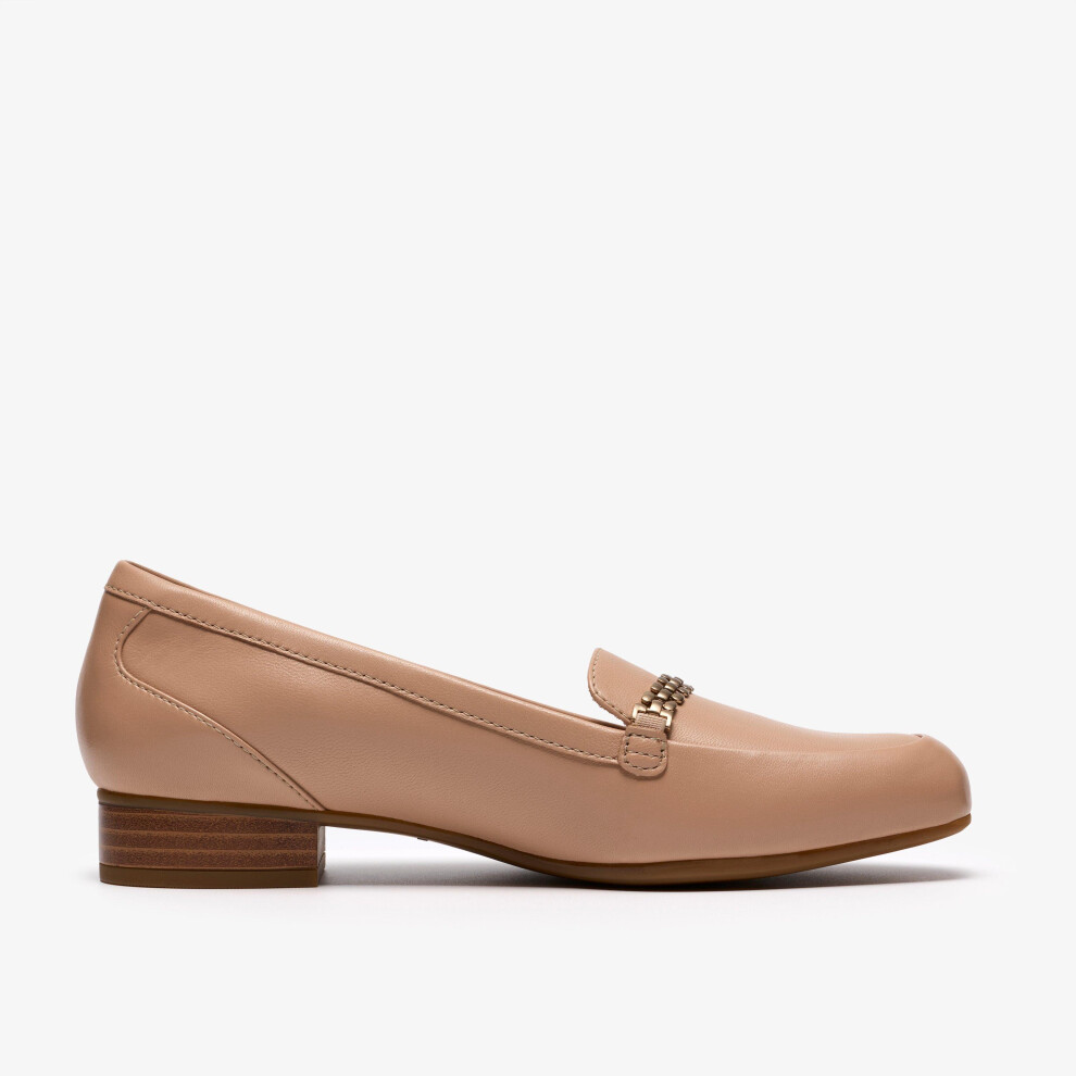 Clarks (Wide, 5 (Adults')) Juliet Mia Beige Leather