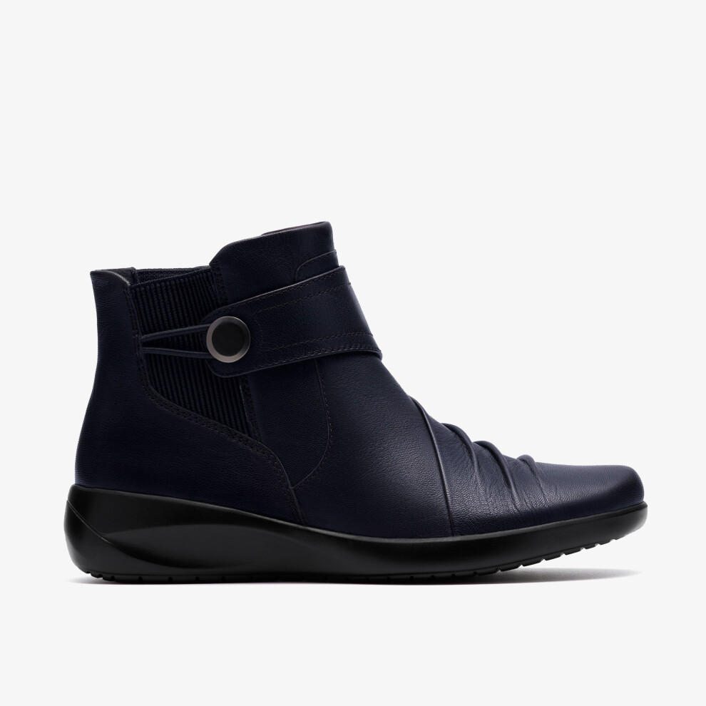 Clarks (Standard, 5.5 (Adults')) Kaetlyn Sara Navy Leather