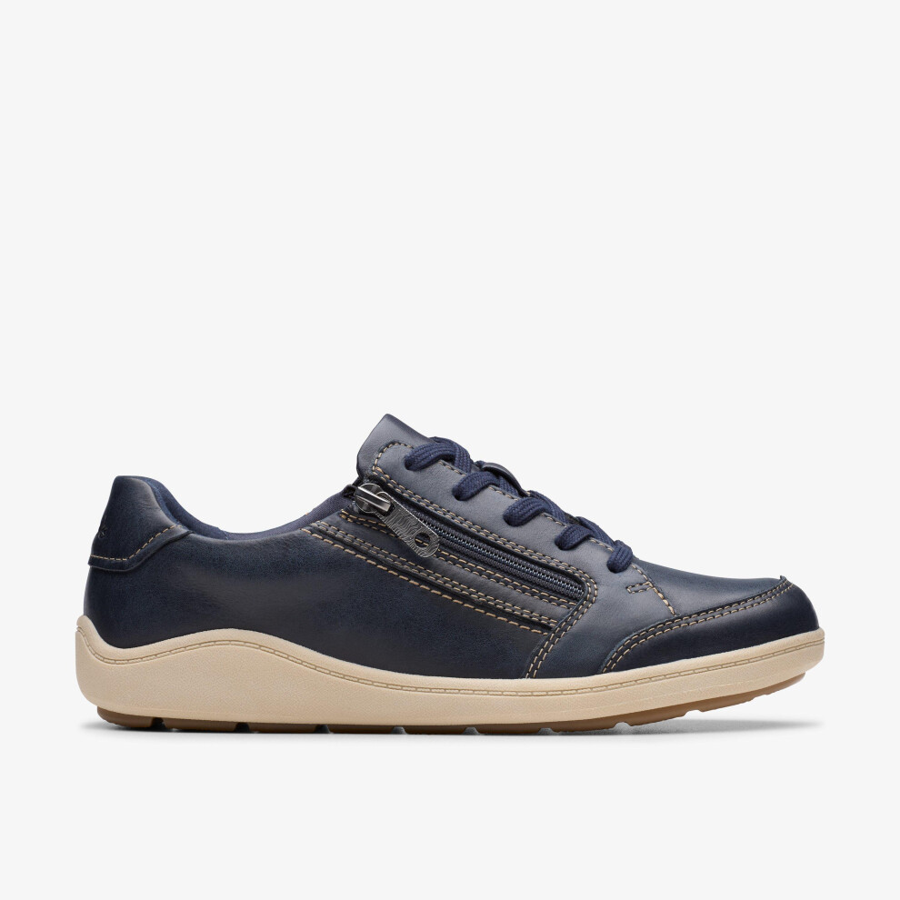 Clarks (Standard, 4.5 (Adults')) Bryianne Bayla Navy Leather