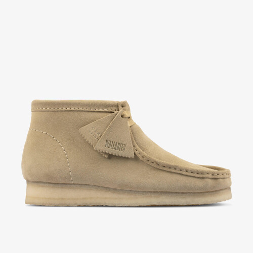 Clarks (Standard, 8.5 (Adults')) Wallabee Boot Maple Suede