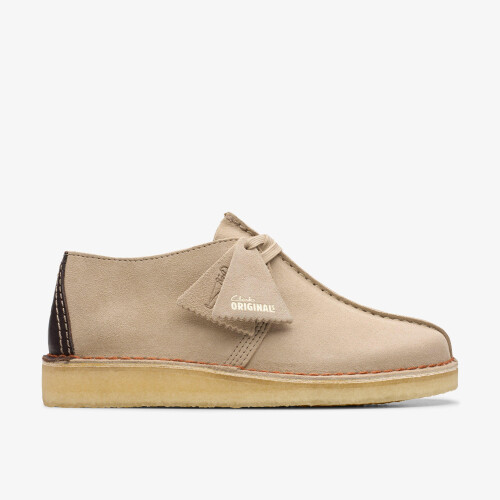 Clarks (Standard, 9.5 (Adults')) Desert Trek Sand Suede