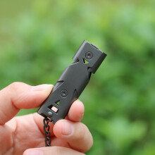 1 Stück hochwertige Edelstahl-Doppelrohr-Sprengpfeife, grau, mit zwei Bändern, kann als Schlüsselanhänger auf Partys verwendet werden.