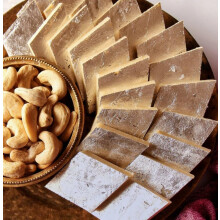 (Kaju Burfi 500g) The Taste Of Indian Sweets