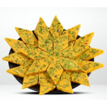 (Kesar Kaju katli 250g) The Taste Of Indian Sweets
