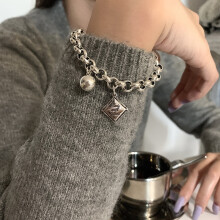 (SL0388, 925 silver) Silver Tone Charm Bracelet, Engraved Smile Disc & Heart Pendant, Thick Chain Fashion Bracelet for Women